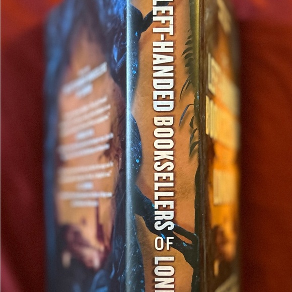 “The Left-Handed Book Sellers of London” Book written by:Garth Nix - Picture 3 of 16